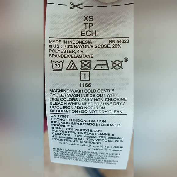 Old Navy Red A-Line Long Sleeve Swing Dress. (Size XS) - Picture 9 of 9